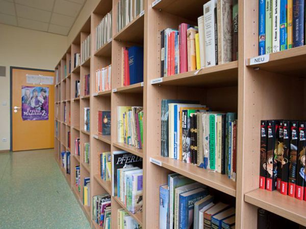Bibliothek - Grundschule Pädagogium Schwerin